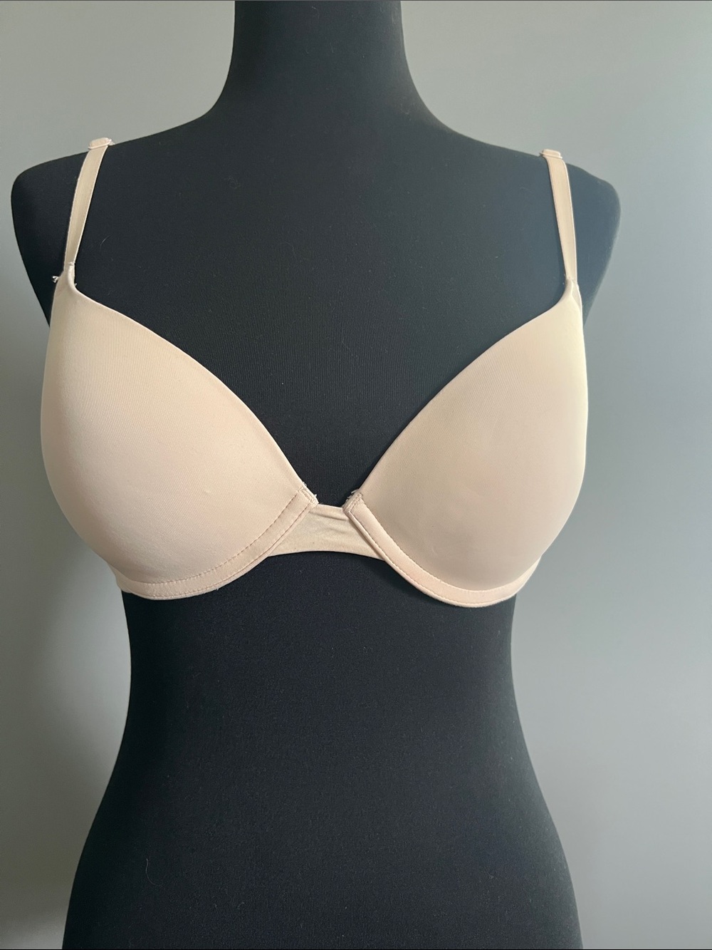 PINK Victoria's Secret Light Nude Wear Everywhere Push-Up 34B